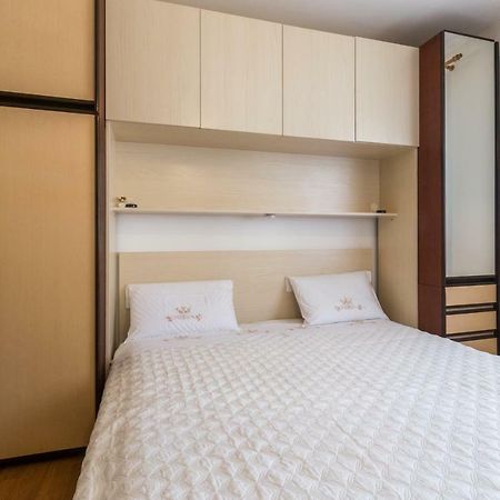 Casa Sofia Lägenhet Vrsar Exteriör bild