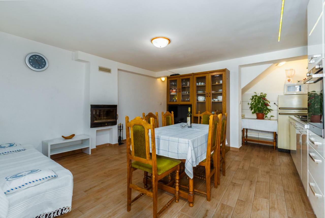 Casa Sofia Lägenhet Vrsar Exteriör bild